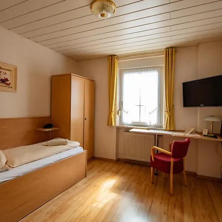 Hotel Winzerhotel Und Restaurant Zum Moselstrand 3*