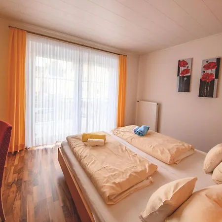 Winzerhotel Und Restaurant Zum Moselstrand Hotel Briedern