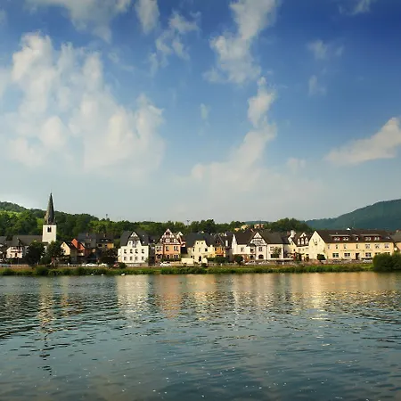 Hotell Zum Moselstrand Briedern