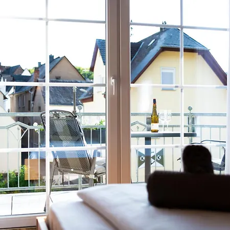 Zum Moselstrand Hotel
