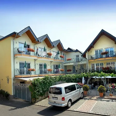 Winzerhotel Und Restaurant Zum Moselstrand Hotel 3*