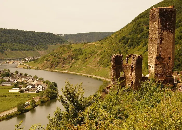 Zum Moselstrand Hotel