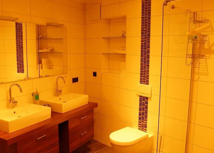 Zum Moselstrand Hotel Briedern